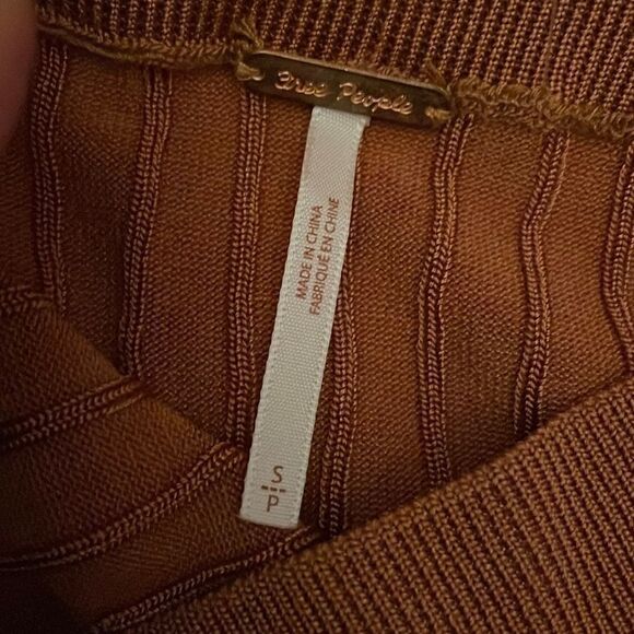 Free People Rib MIDI Skirt. Rust - Picture 3 of 4